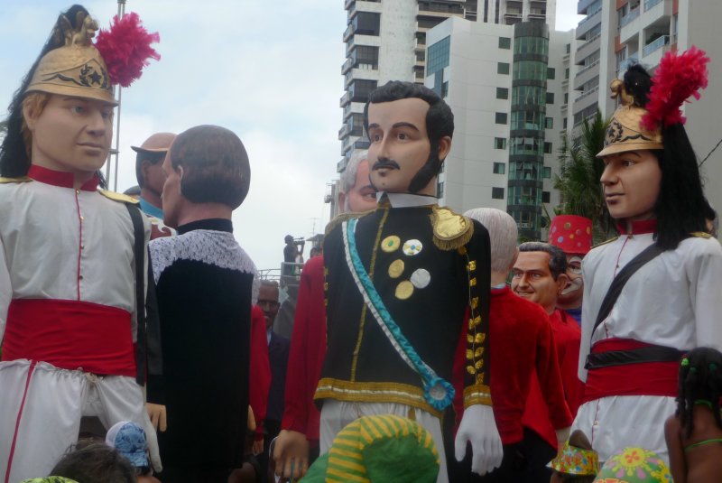 Carnaval 2009. Bonecas Gigantes no Camburao 2009    P1010823.JPG