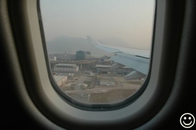 DSC_3747 final approach Hong Kong.jpg