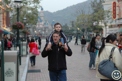 DSC_4083 leaving disneyland.jpg