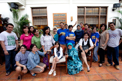 feblu_010407L.jpg