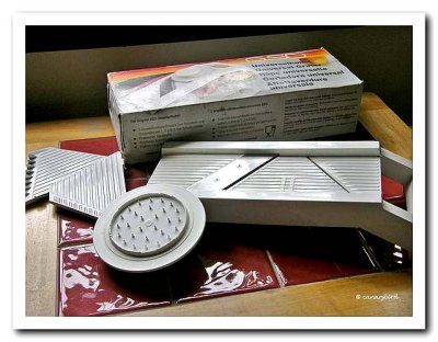 Universal cutter.jpg
