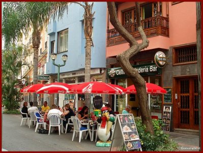98 Cafe in Calle La Hoya.jpg