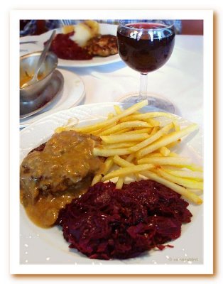 Red Cabbage & Parisien Schnitzel.jpg