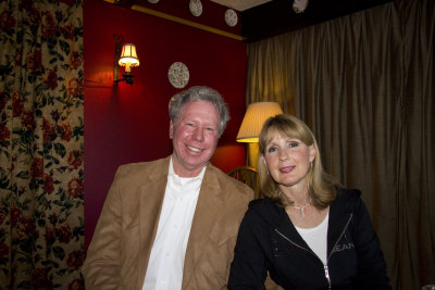 loren&laurieIMG_0599.jpg