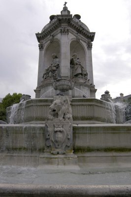 Paris896NikonD100 copy.jpg