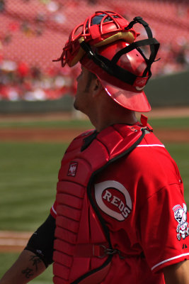 Cincinnati Reds catcher Ramon Hernandez