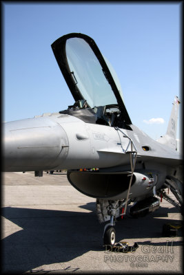 Side angle of the F-16