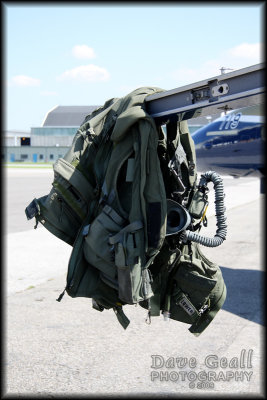 F-16 pilots gear