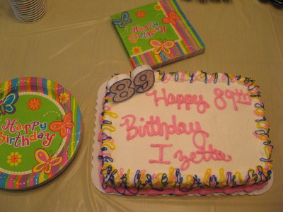 The birthday cake at Janells