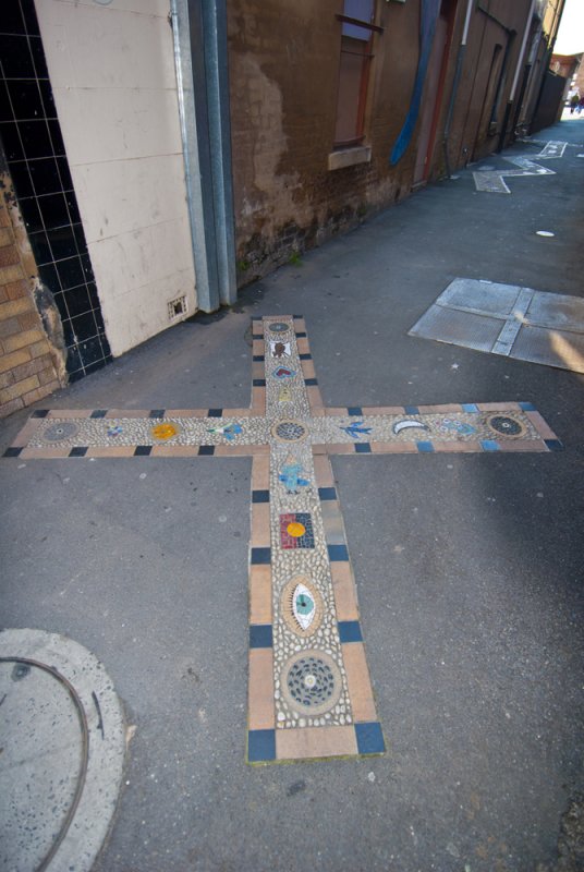 EMPIRE LANE MOSAIC FOOTPATH