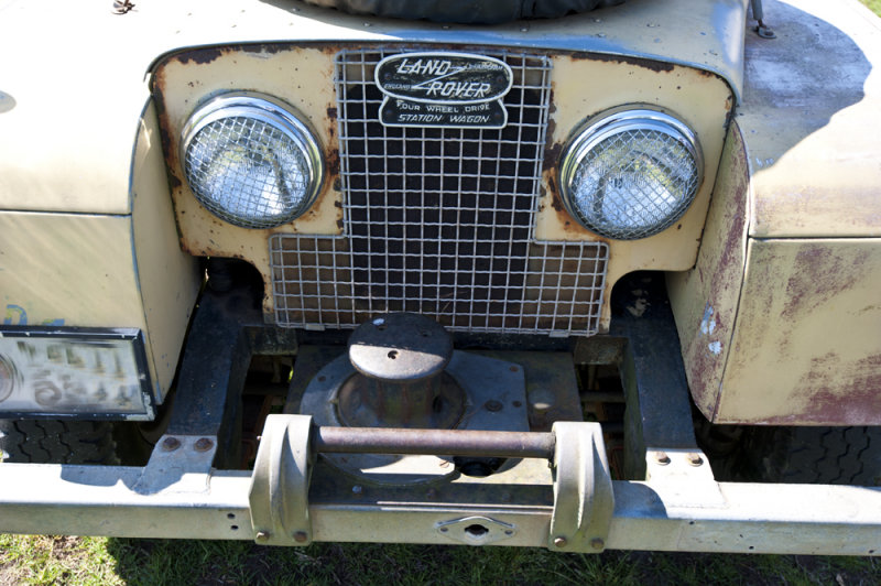 A VERSATILE  CAPSTAN WINCH.  