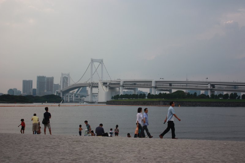 Rainbow Bridge, Tokyo Beach