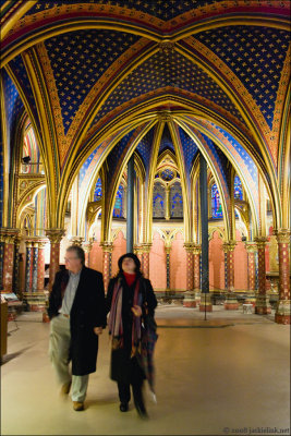 Paris-St. Chapelle-tourists.jpg