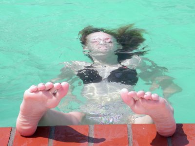 Underwater Pool Girl