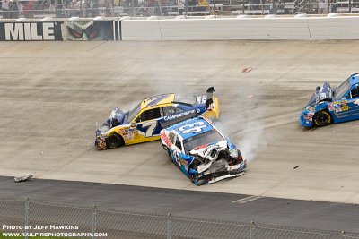 Joey Logano Crash - Lap 32