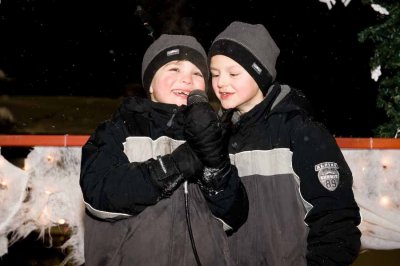Tree_Lighting-3062.jpg