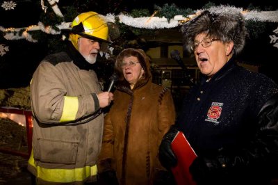 Tree_Lighting-3085.jpg