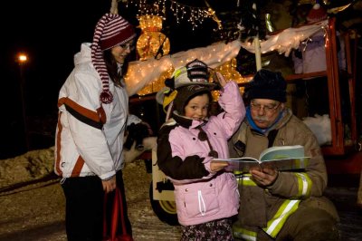 Tree_Lighting-3089.jpg