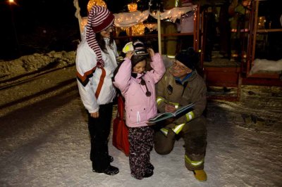 Tree_Lighting-3090.jpg