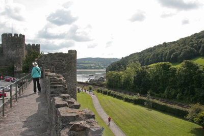 Walking the castle walls