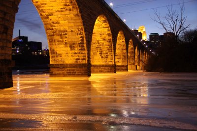 Stone Arch Bridge, Minneapolis.jpg