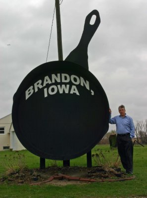 Iowa's Largest Frying Pan, Brandon, IA.jpg