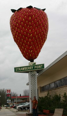 Worlds largest strawberry, Strawberry Point, IA.jpg