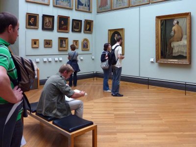 Artiste en herbe à l'oeuvre