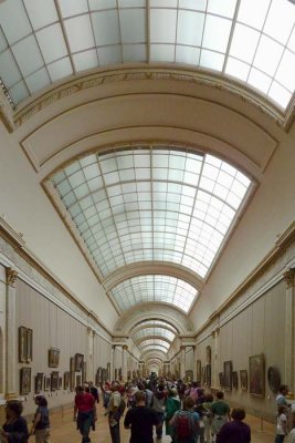 La Grande Galerie du Louvre en 2010