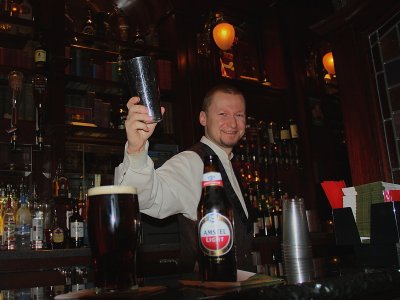 Le barman - The barman 