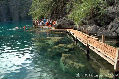 Kayangan Lake