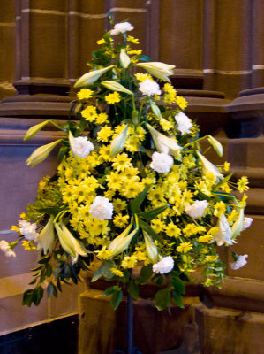 Easter flowers in the Cathedral 2009