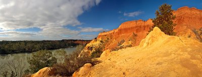 Heading Cliff_pano_2_web.jpg