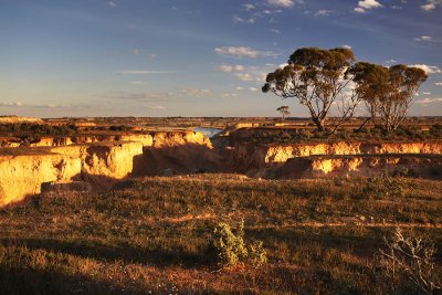 Paringa Canyons.jpg