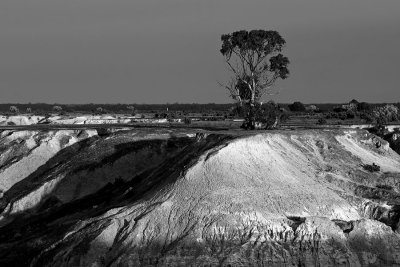 Paringa Canyons_6_web_bw.jpg