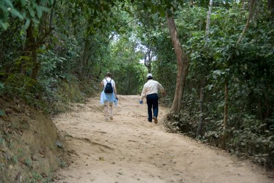 Hiking to Phnom Bakheng, the 1st major temple built in the Angkor area