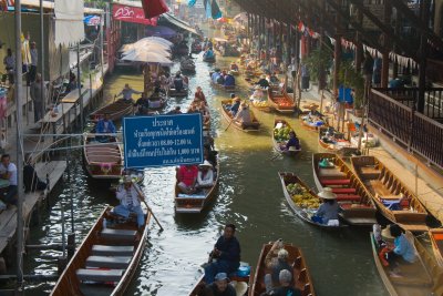  Scenes from Damnoen Saduak Floating Market