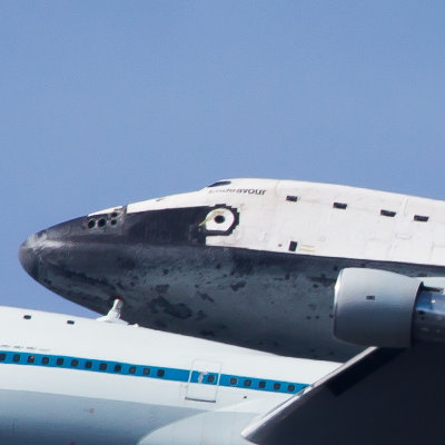 Shuttle Endeavor atop a 747 - cropped