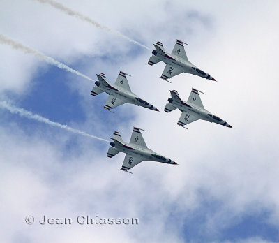 Thunderbirds F-16C United States Air Force    Spectacle Arien de Qubec  2010 ( Quebec Air Show  ) 2010