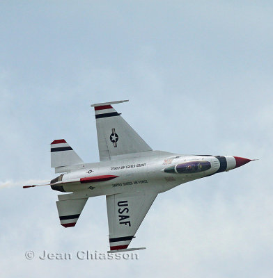 Thunderbirds F-16C United States Air Force    Spectacle Arien de Qubec  2010 ( Quebec Air Show  ) 2010