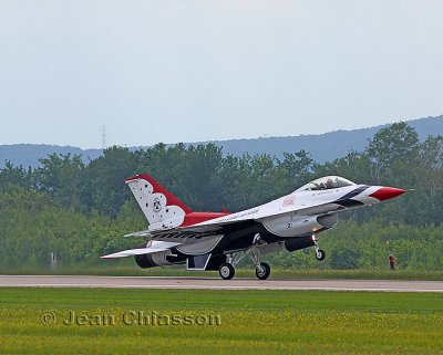  (64 images sries )   Spectacle Arien de Qubec  2010 ( Quebec Air Show  2010 ) Thunderbirds F-16C United States Air Force