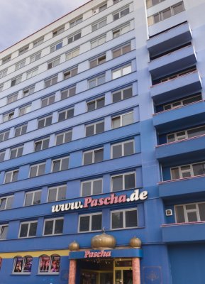 colognepaschabrothel2-sk.JPG
