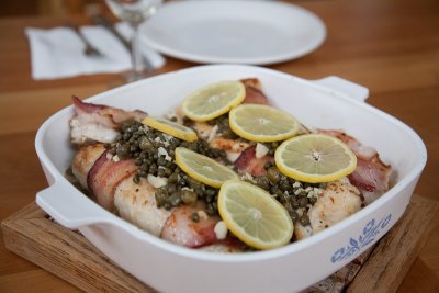Halibut with white wine sauce and capers