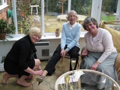 Anne, Mum (with Anne's shoes) and Diane