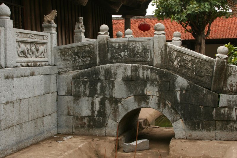 But Thap Pagoda