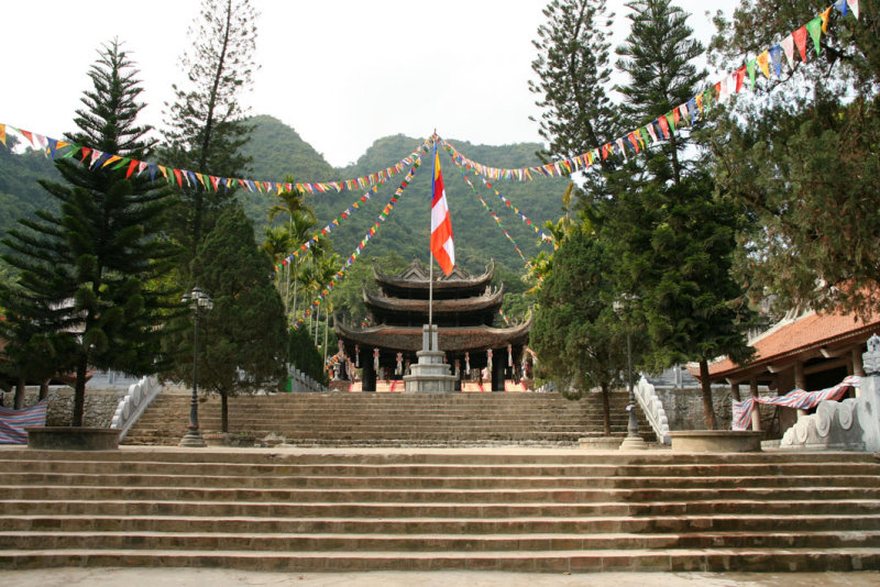 Perfume Pagoda