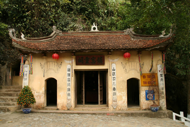 Perfume Pagoda