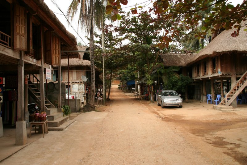 Mai Chau - Lac