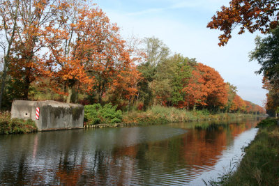 Kempen - Canal with WW II bunker