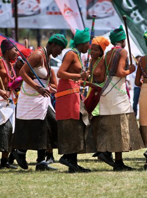 Tranditional Lesotho Womens Circle Dance-Morija Fest